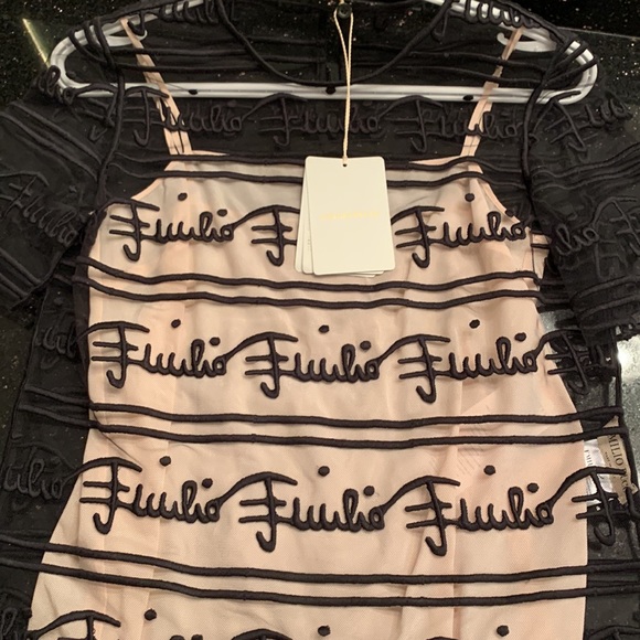 Emilio Pucci embroidery top and camisole set - Picture 2 of 6